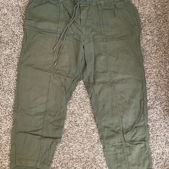 Casual capris - Picture 1 of 5